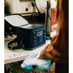 Yeti Coolers HOPPER FLIP 12 SOFT COOLER - Kühltasche -Frilufts Geschäft 5638039364 h hopper flip 12 soft cooler yeti coolers 24